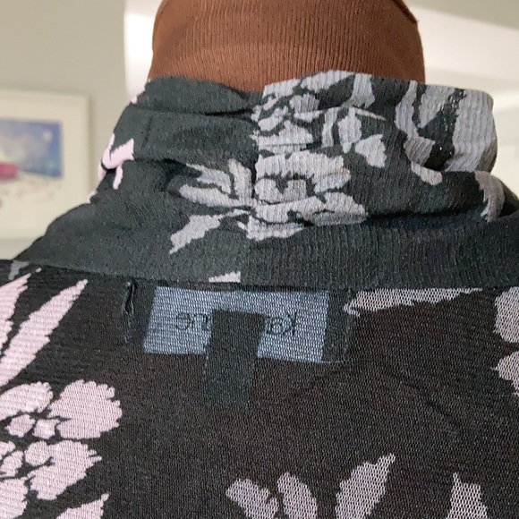 NWT Karen Kane Dream Girl Long sleeves floral sheer blouse - Picture 4 of 8